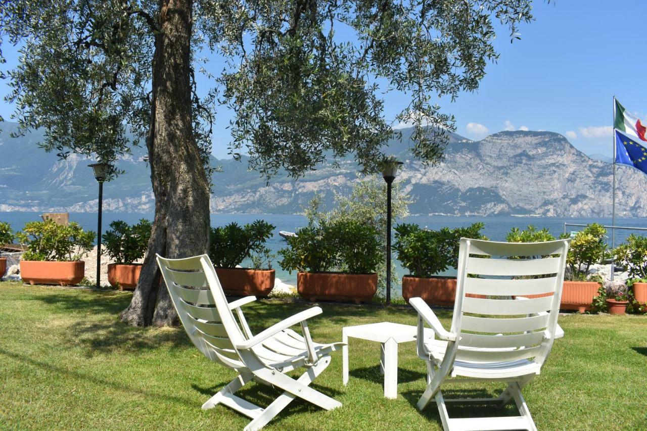 ברנצונה סול גארדה Hotel Garni Vela D'Oro מראה חיצוני תמונה